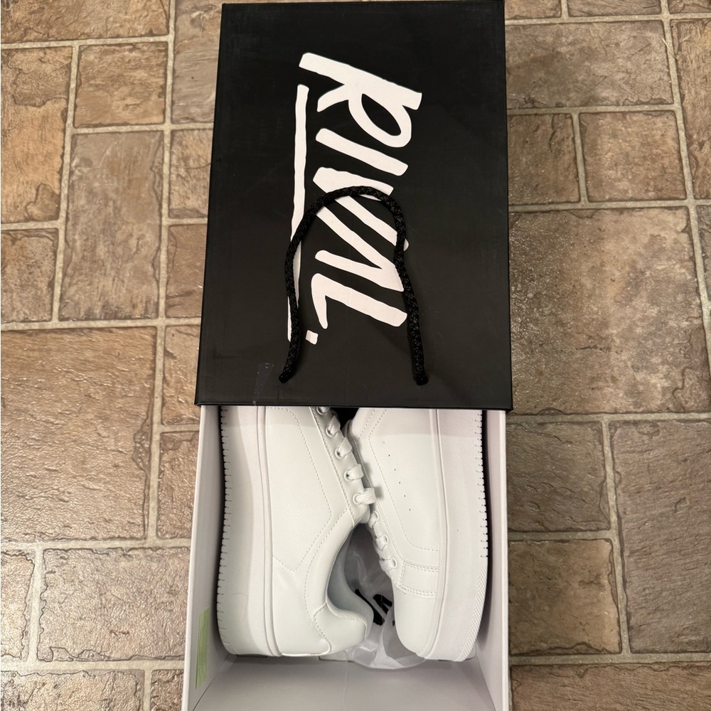 Rival Women's White Sneakers
